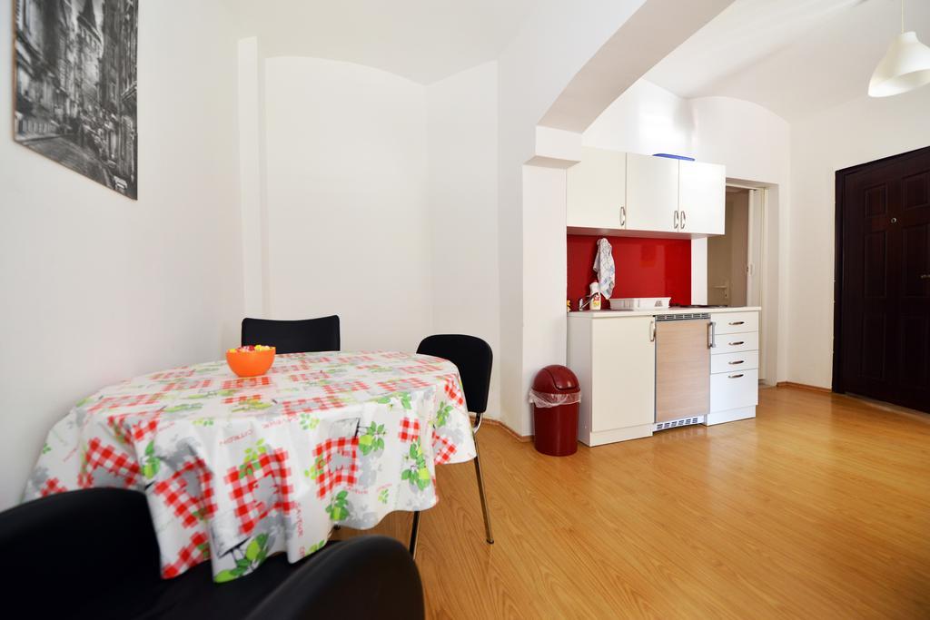 זאגרב Hostel Temza מראה חיצוני תמונה