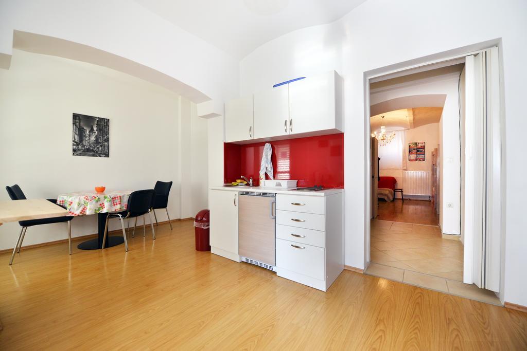 זאגרב Hostel Temza מראה חיצוני תמונה