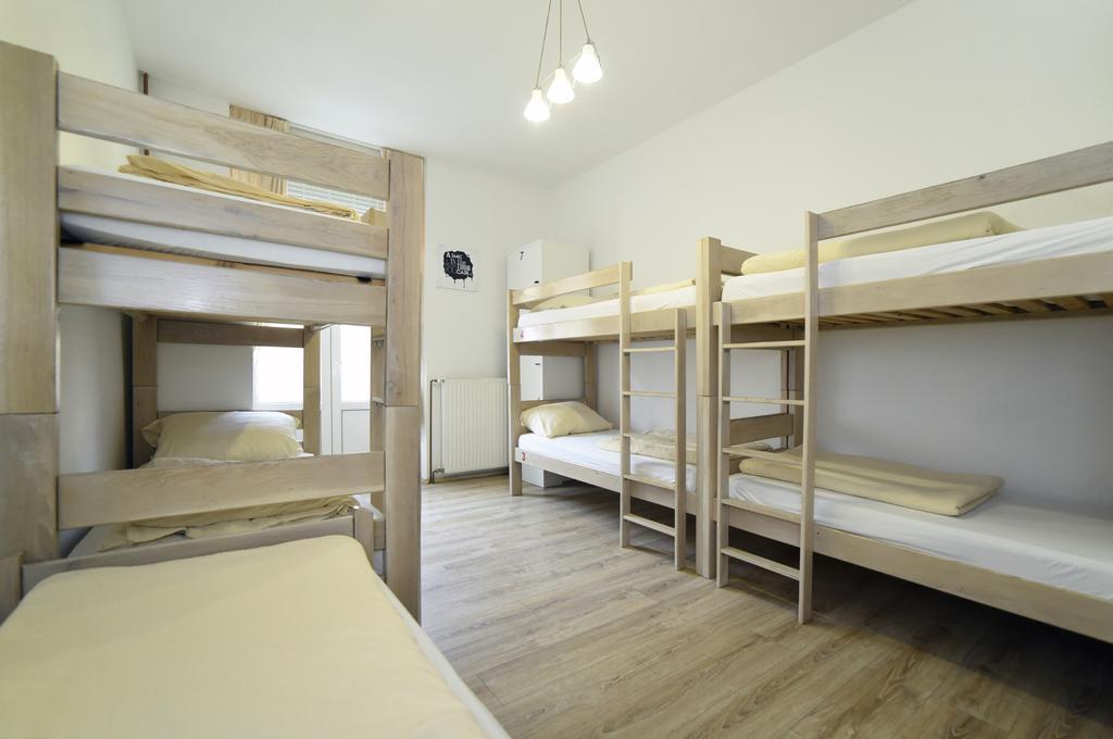 זאגרב Hostel Temza מראה חיצוני תמונה